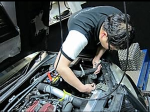 奔驰专修厂讲述发动机漏油处理办法